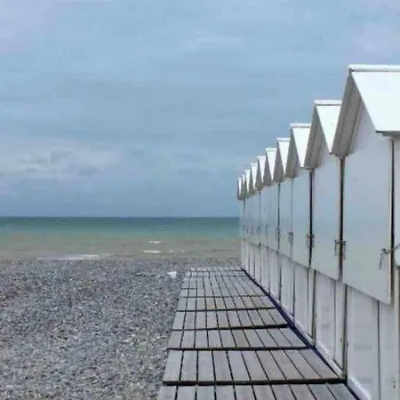 Roses , La Cressonniere: « veules & Victor « 