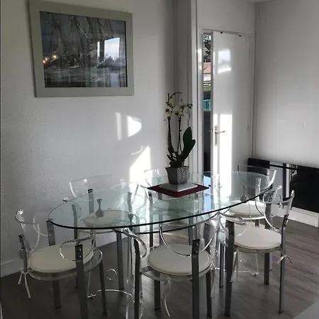 Apartment Roses , La Cressonniere: « veules & Victor «  *