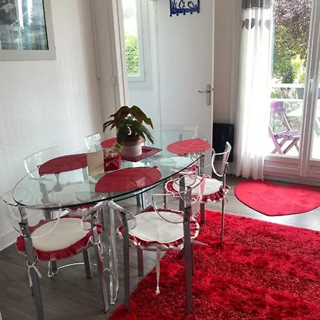 Roses , La Cressonniere: « veules & Victor «  Veules-les-Roses